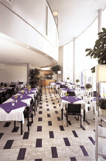 Seniorenresidenz Bottrop Stadtwald - Restaurant - Peter Lippsmeier - Interieurfotografie - Innenrume